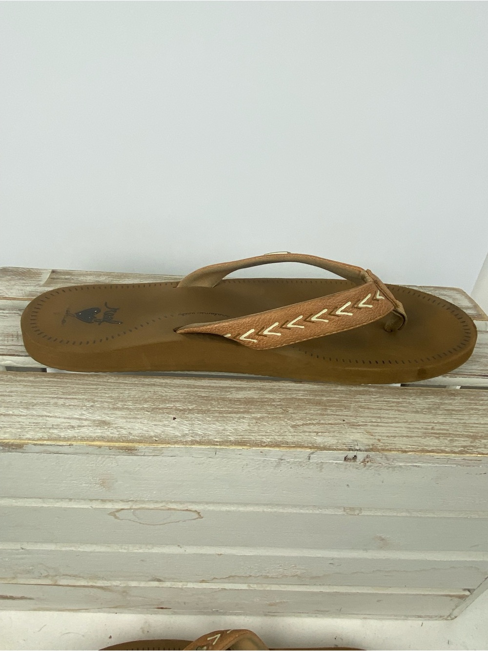 Reef Women's Beachbreak Flip Flop Sandals in tan embroidered strap detail size 9 - Picture 4 of 12